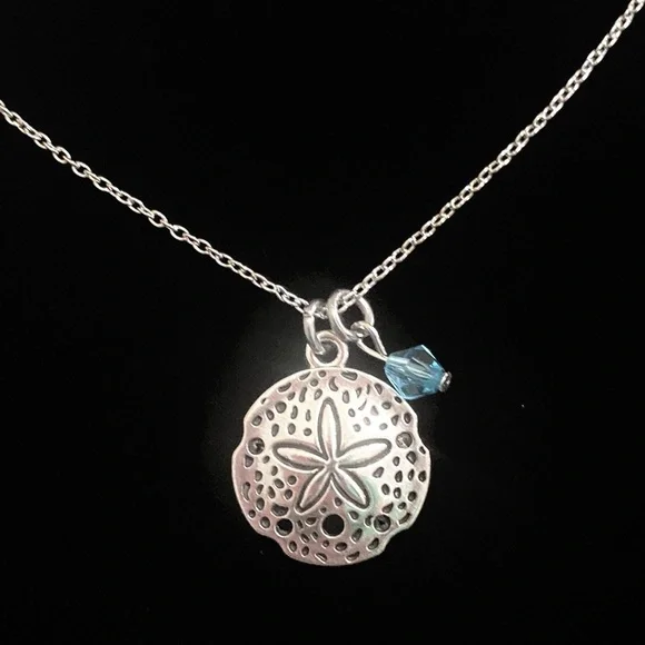 Sand Dollar Necklace Beach - Picture 4 of 8